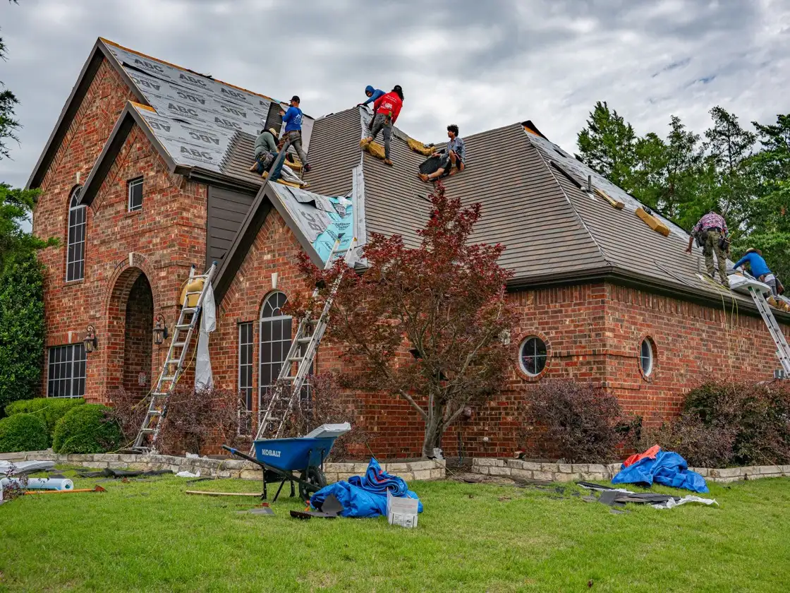 Contractor working on a Tampa Bay home roof